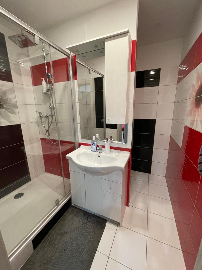 Monfas Apartment Barrandov Прага Экстерьер фото