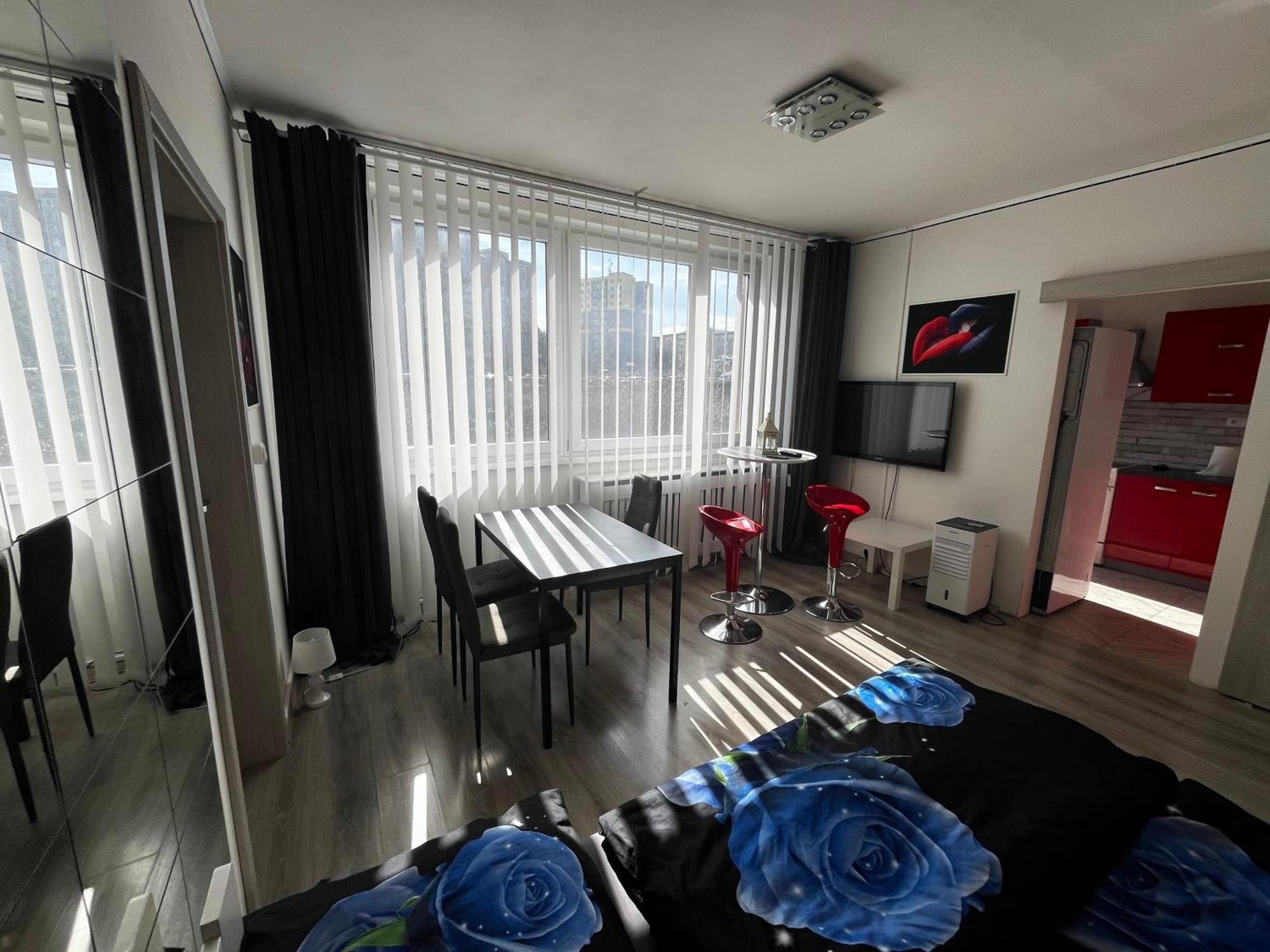 Monfas Apartment Barrandov Прага Экстерьер фото